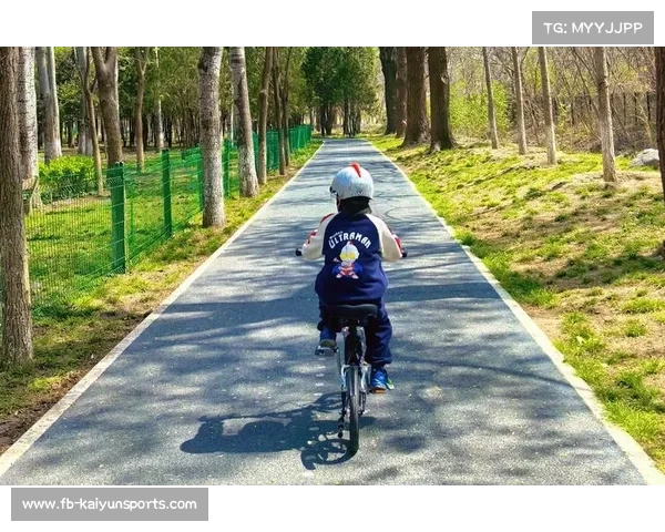 家庭骑行活动受欢迎,亲子组参与度创新高 家庭骑行活动受欢迎,亲子组参与度创新高